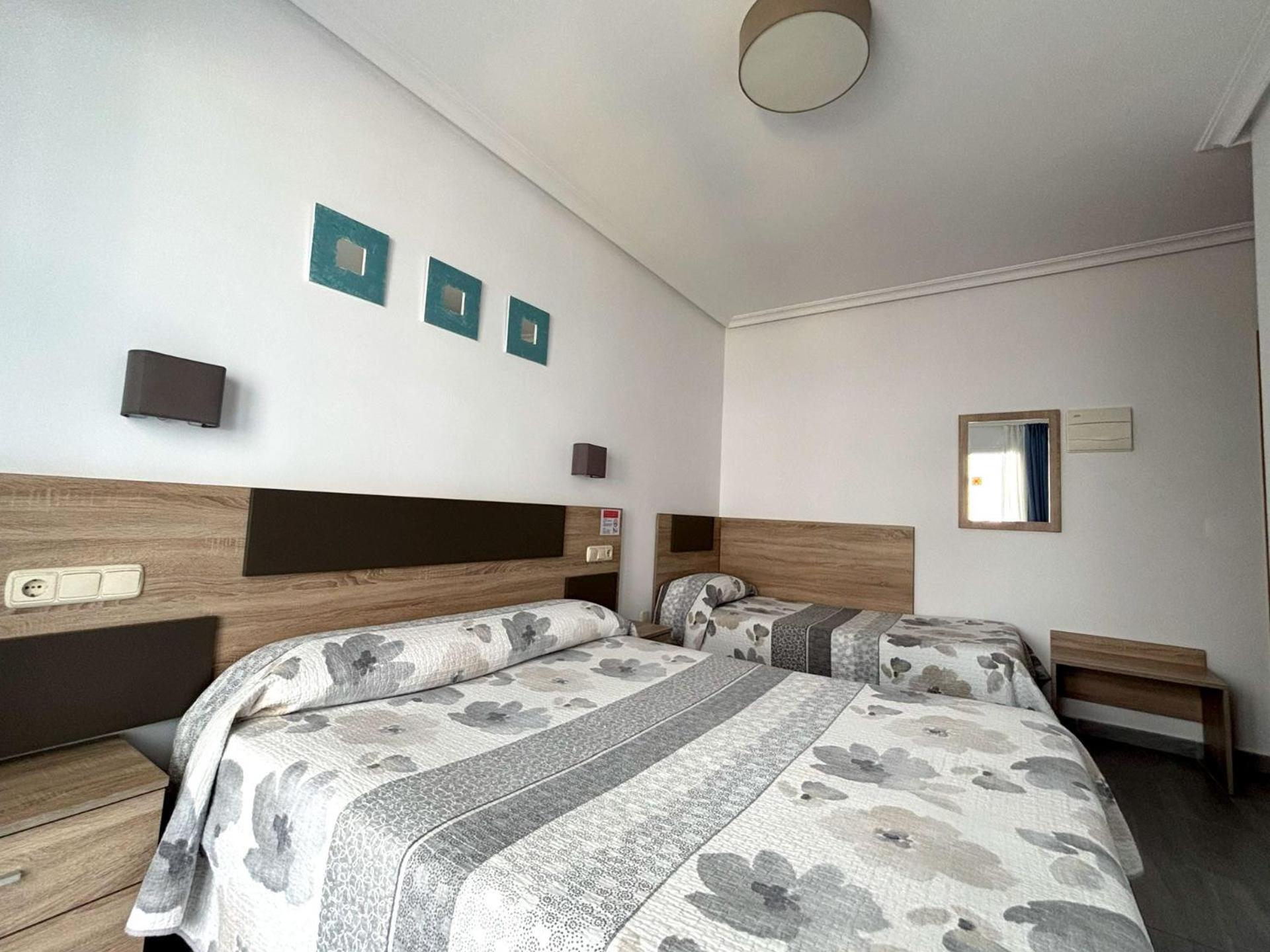 אלתיאה Hostal El Trovador מראה חיצוני תמונה