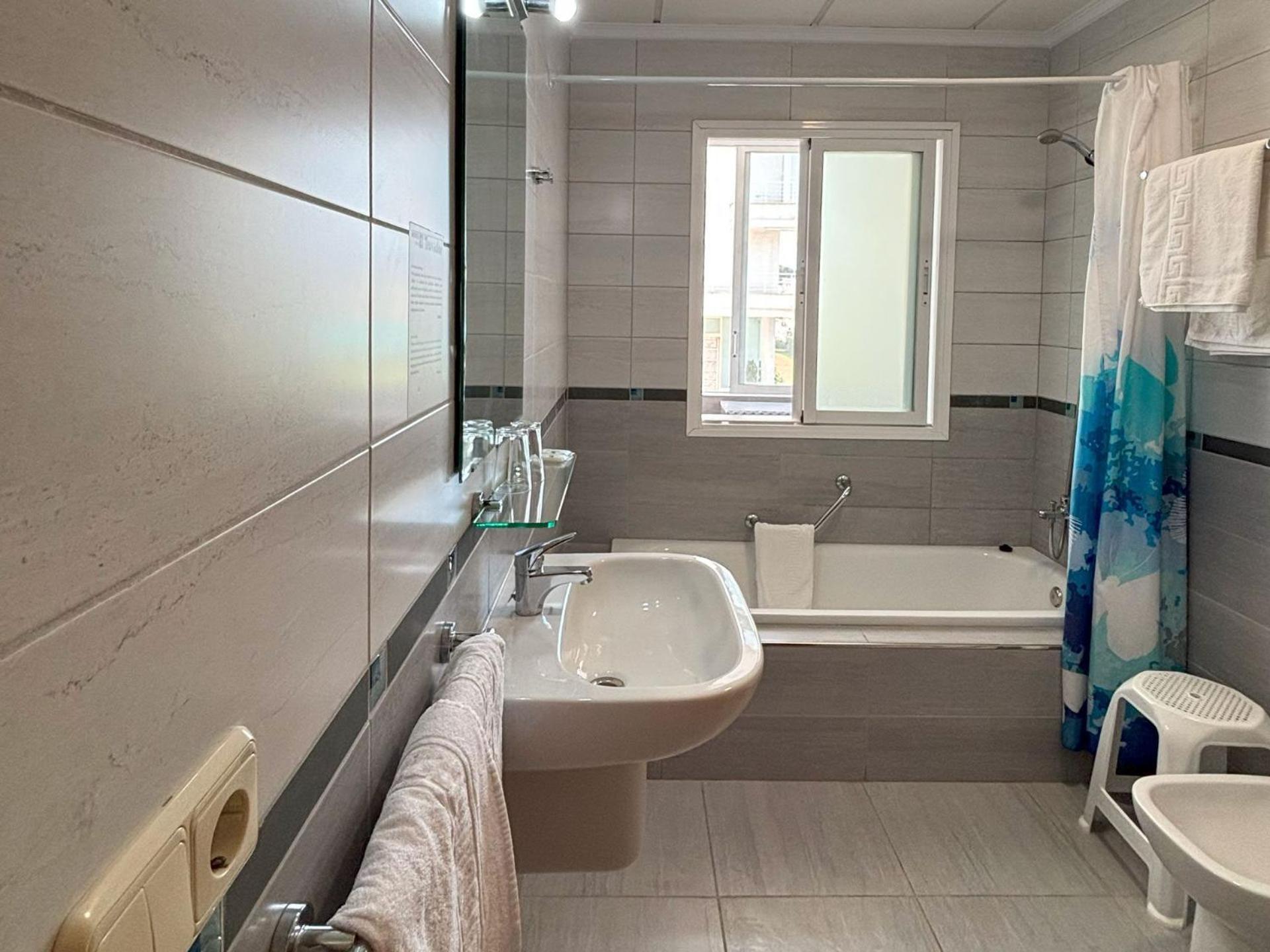 אלתיאה Hostal El Trovador מראה חיצוני תמונה