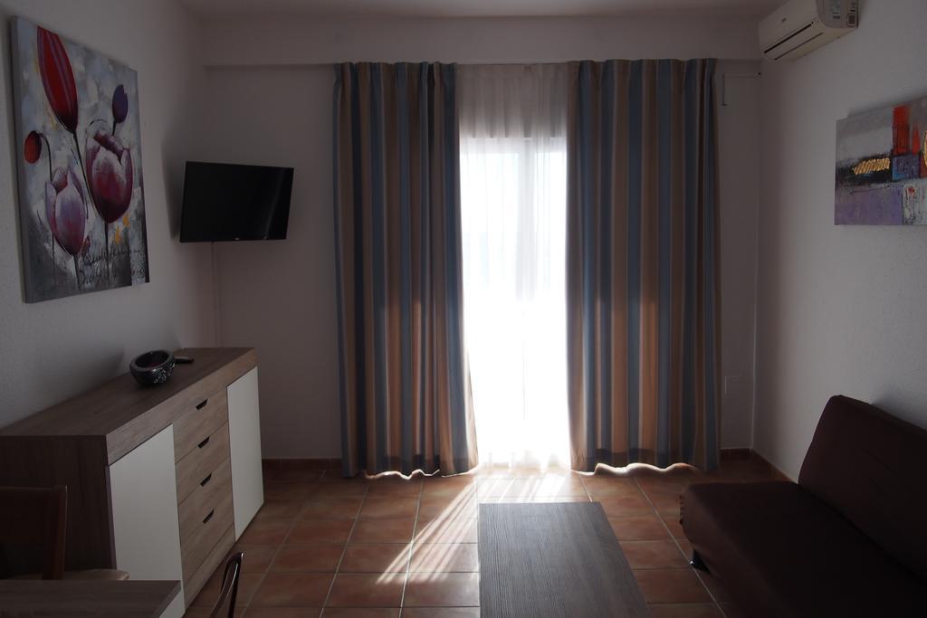 אלתיאה Hostal El Trovador מראה חיצוני תמונה